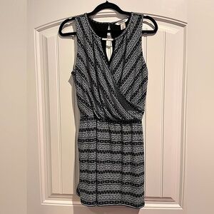 White House Black Market Navy Blue White & Black Patterned Skort Romper Size 8